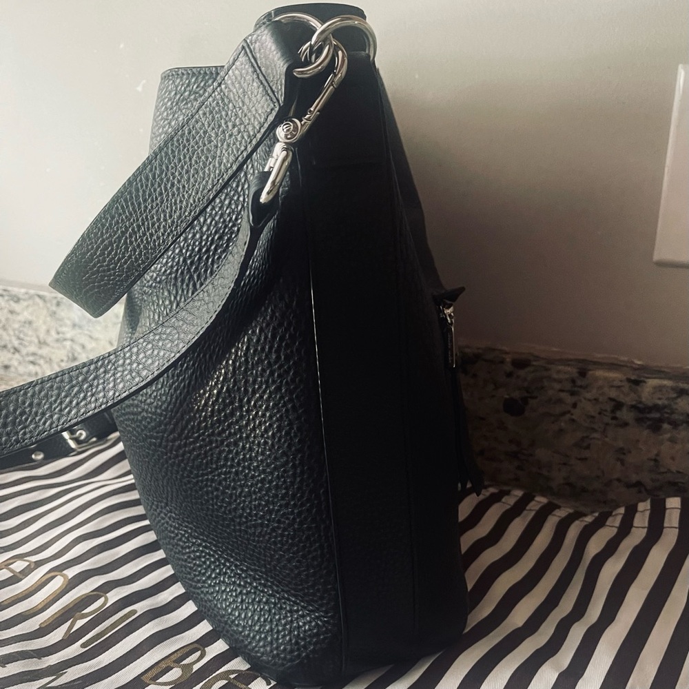 Henri Bendel Black Shoulder Bag - Picture 13 of 16